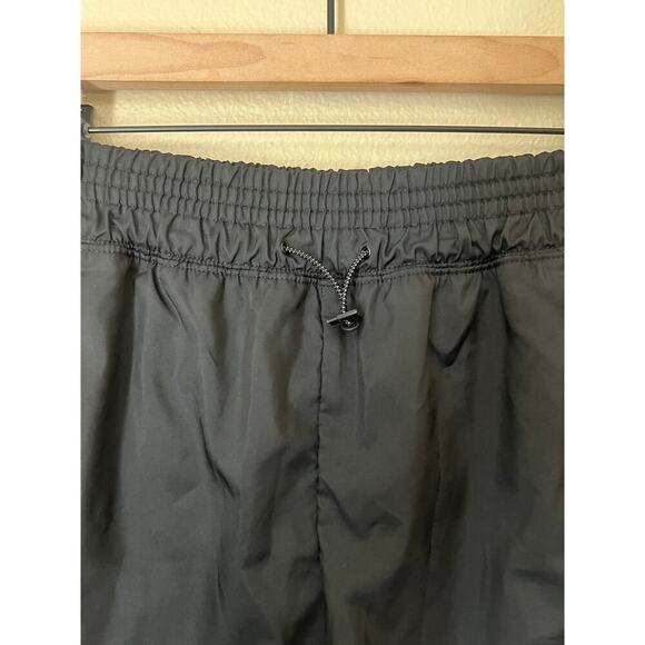 NIKE High Waisted Run Shorts - Picture 4 of 5